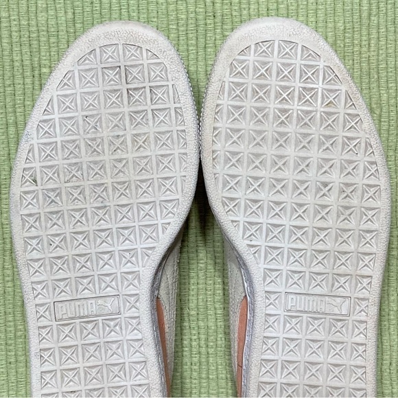 Puma Big Girls Peach/Cream Classic Suede Athletic Low Sneakers Shoes Size US 6C - Picture 9 of 11